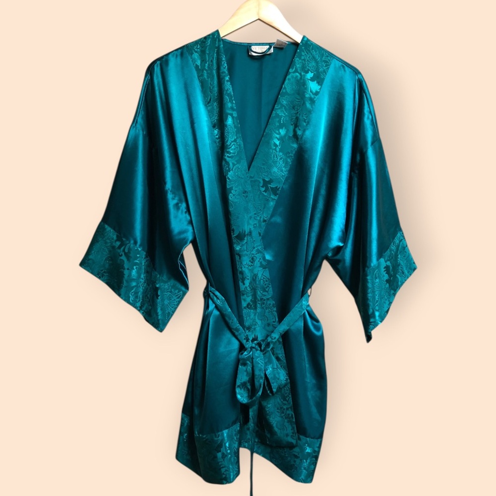 Vintage 80s/90s Victoria’s Secret Gold Label Emerald Green Kimono Satin Robe OS